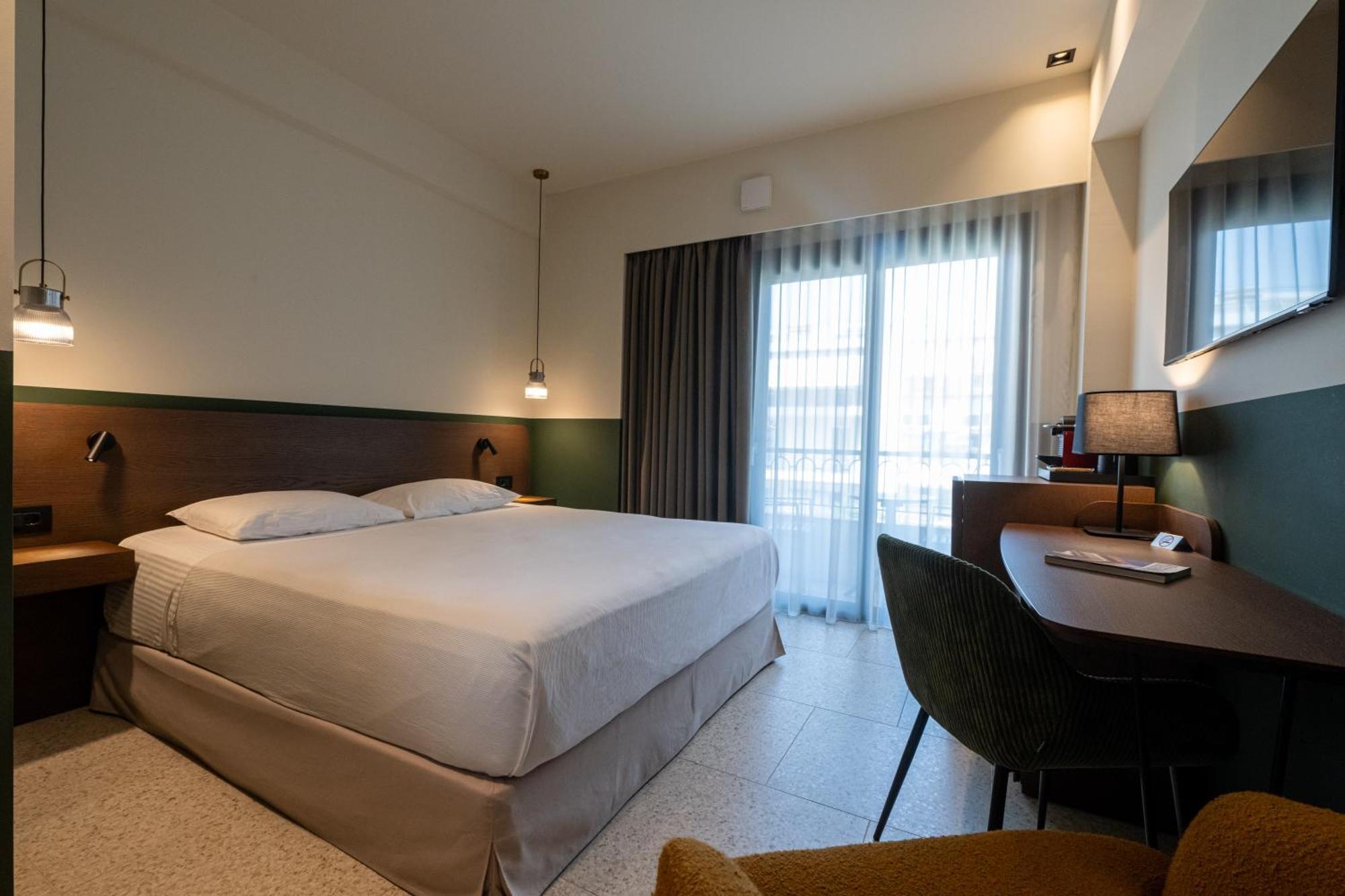 Evripidou 7 - Kalamata Mediterranean Suites Kültér fotó