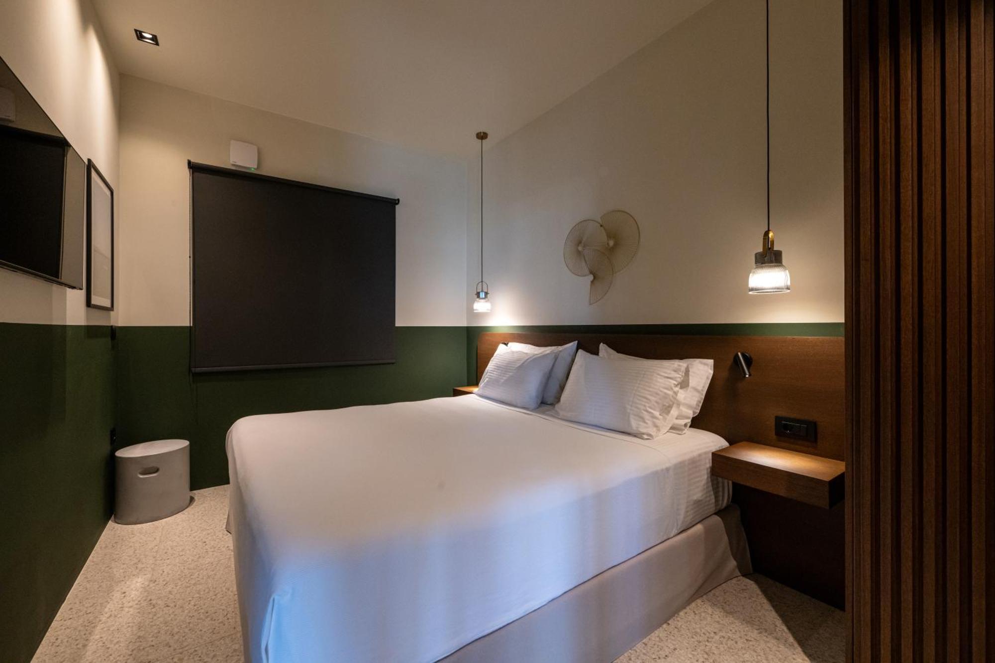 Evripidou 7 - Kalamata Mediterranean Suites Szoba fotó