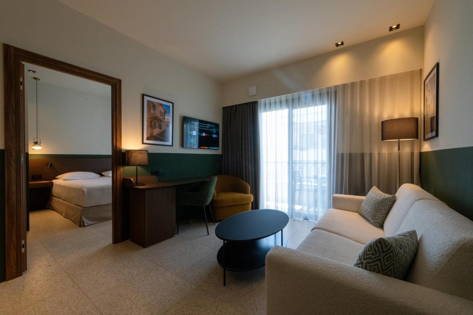 Evripidou 7 - Kalamata Mediterranean Suites Kültér fotó