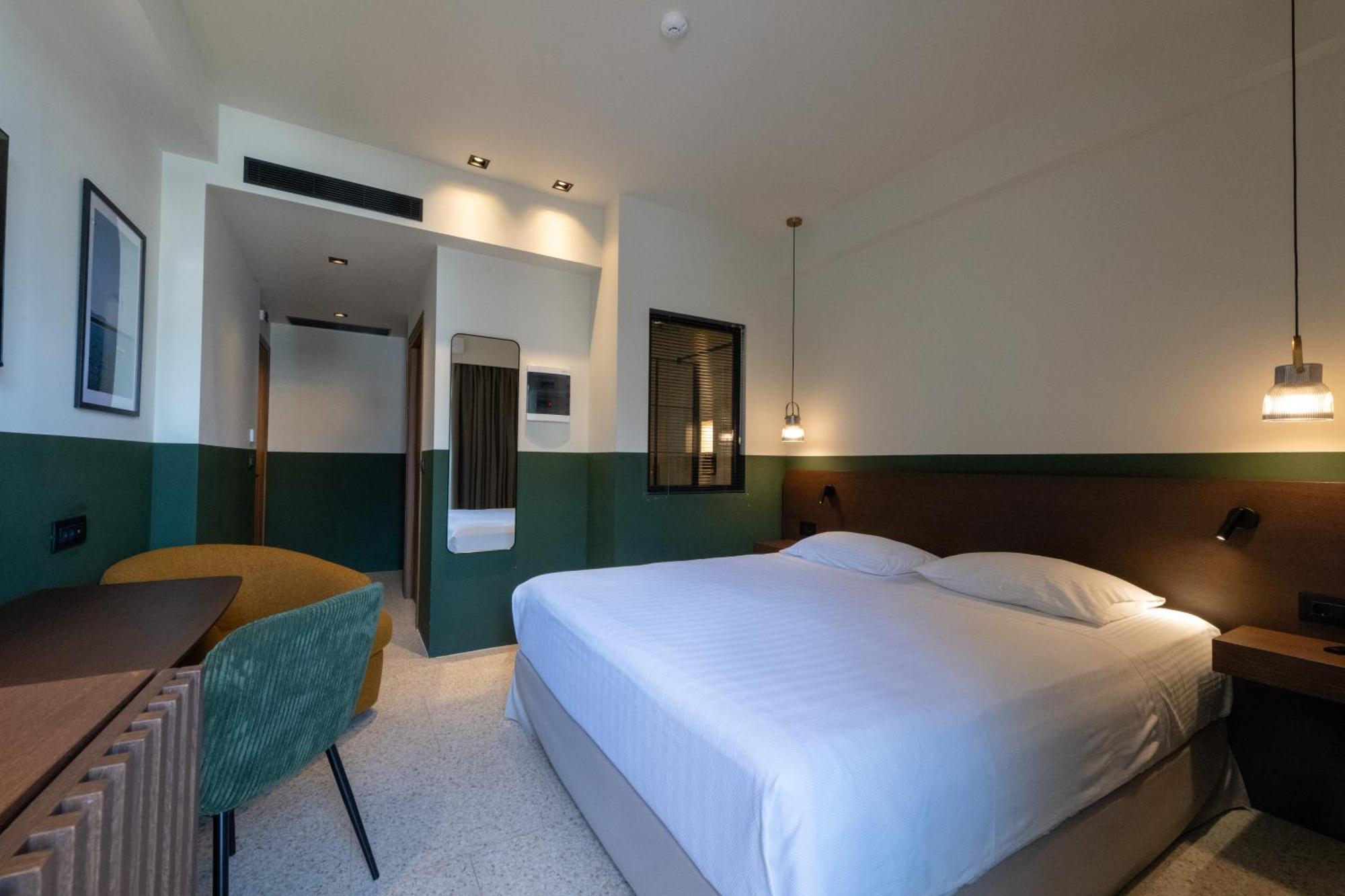 Evripidou 7 - Kalamata Mediterranean Suites Kültér fotó