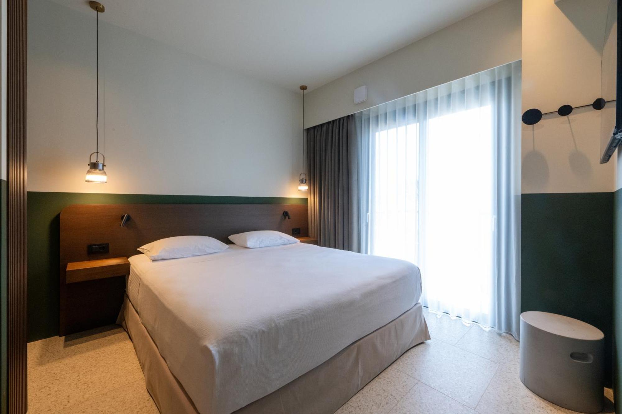 Evripidou 7 - Kalamata Mediterranean Suites Kültér fotó
