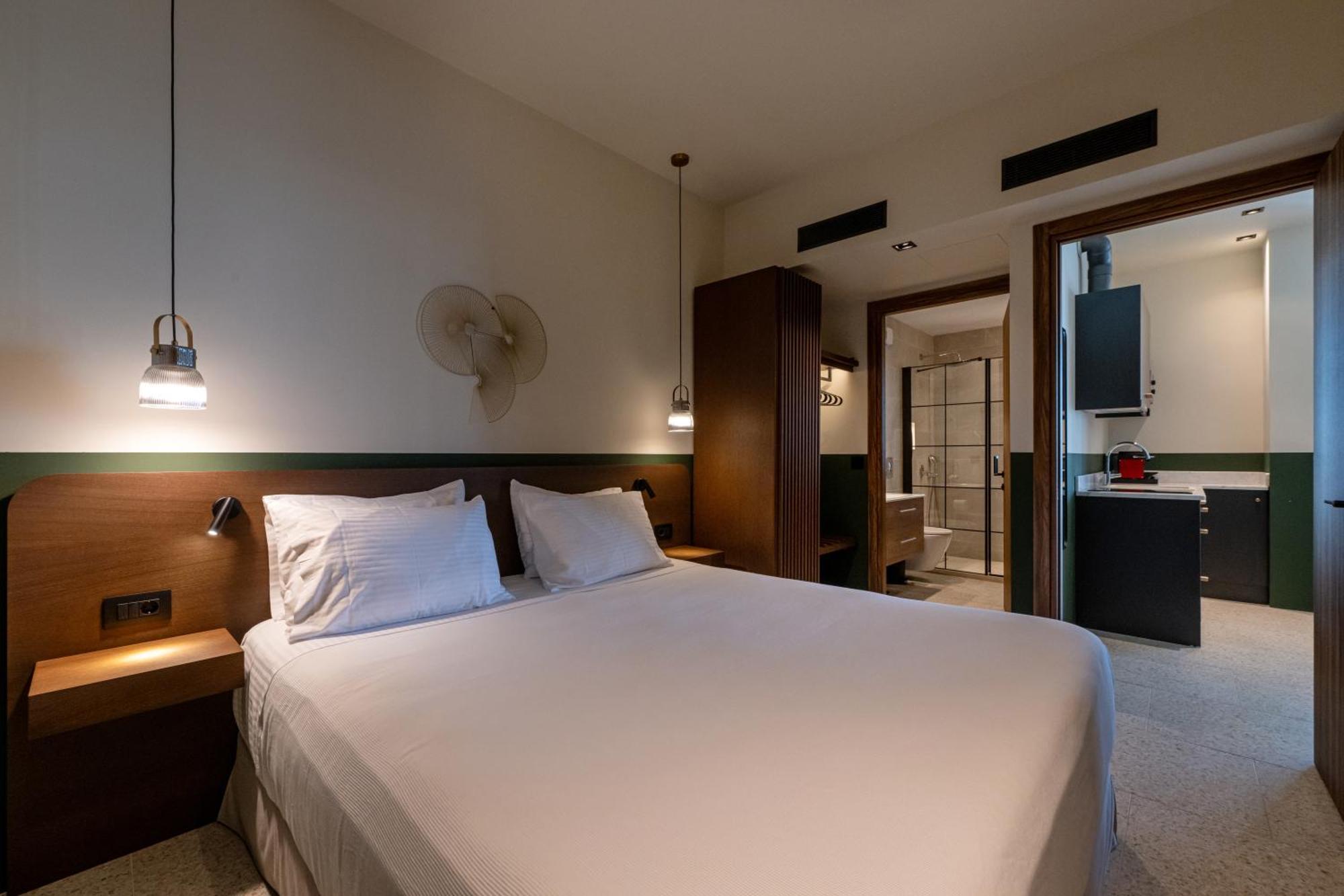 Evripidou 7 - Kalamata Mediterranean Suites Szoba fotó