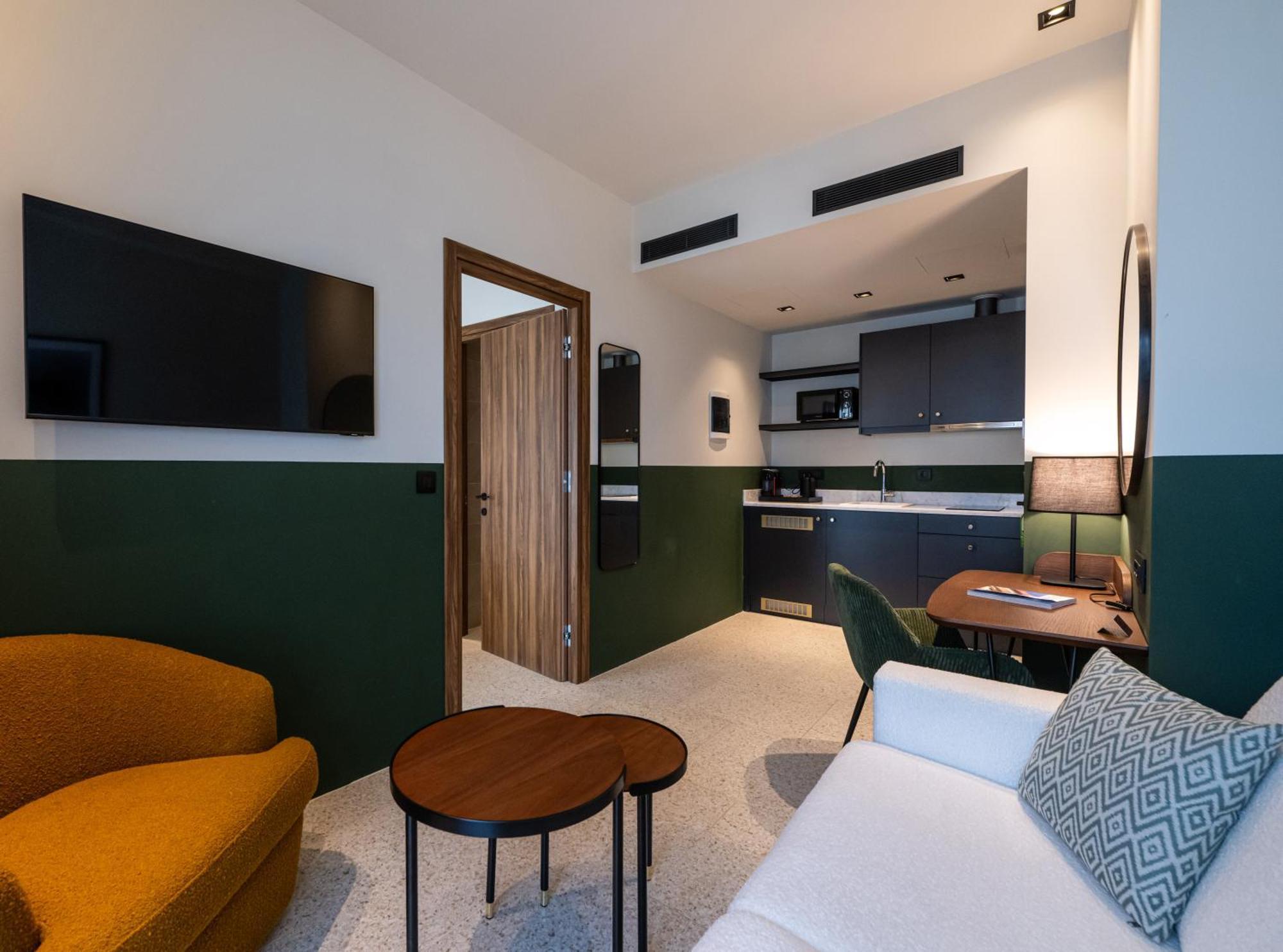 Evripidou 7 - Kalamata Mediterranean Suites Kültér fotó