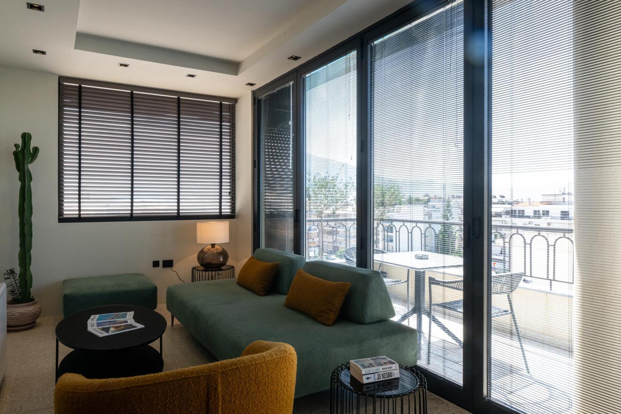 Evripidou 7 - Kalamata Mediterranean Suites Szoba fotó