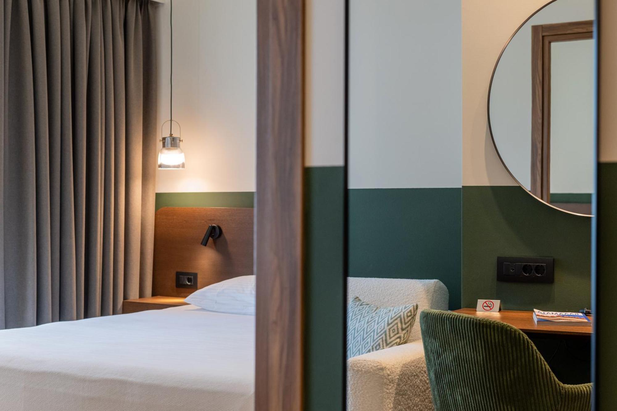 Evripidou 7 - Kalamata Mediterranean Suites Kültér fotó
