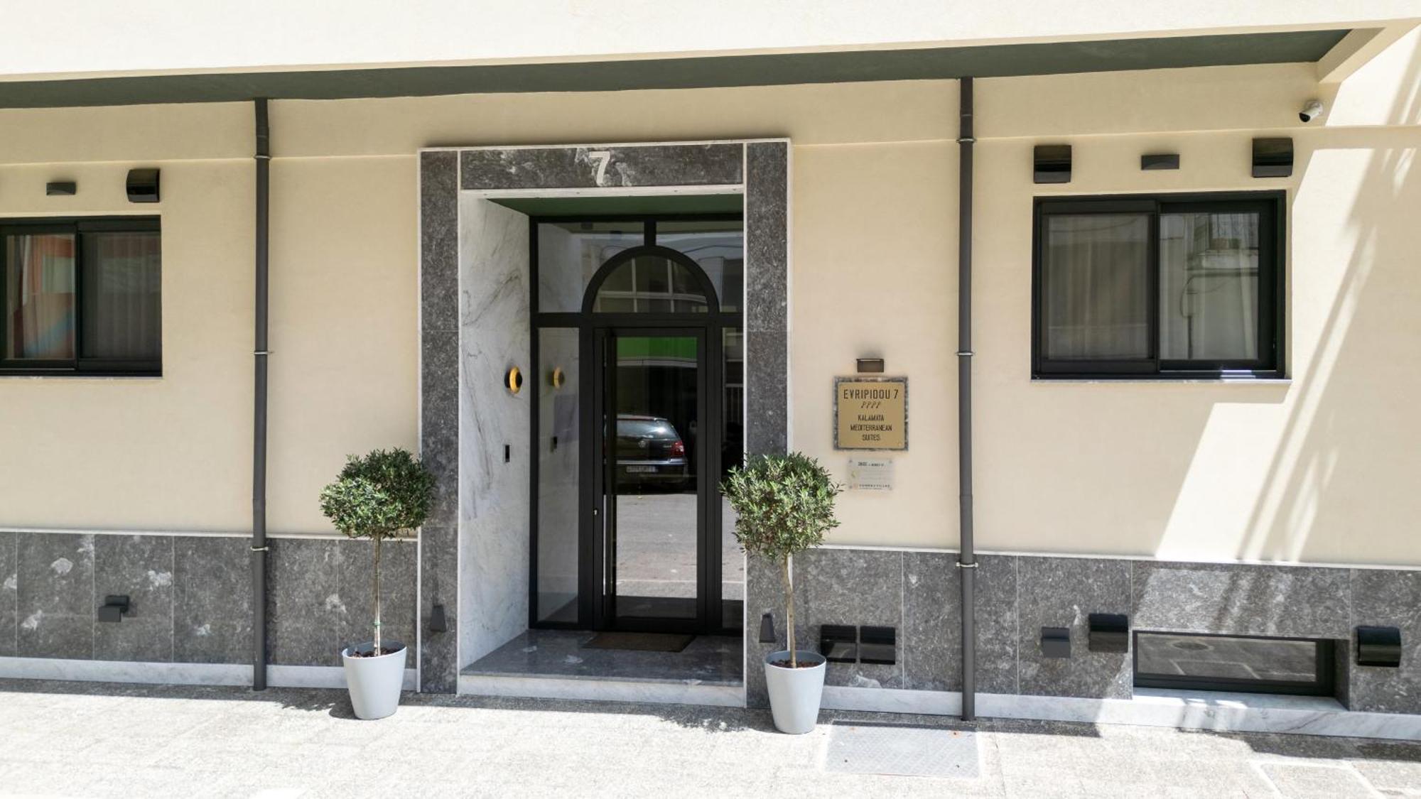 Evripidou 7 - Kalamata Mediterranean Suites Kültér fotó